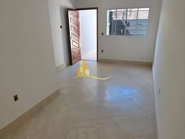 Sobrado com 633m² 2 quartos e 2 banheiros, à venda, no bairro Parque Guaianazes em São Paulo