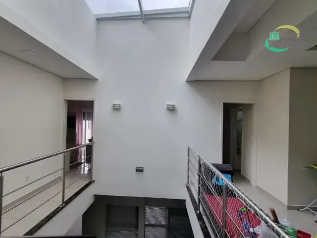 Sobrado com 360m² 5 quartos e 3 banheiros, à venda, no bairro Swiss Park em Campinas