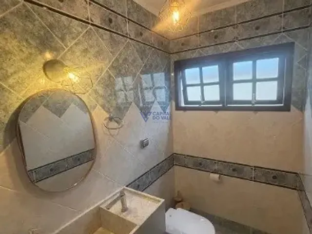 Sobrado 3 quartos e 3 banheiros, à venda, no bairro Urbanova I em São José dos Campos