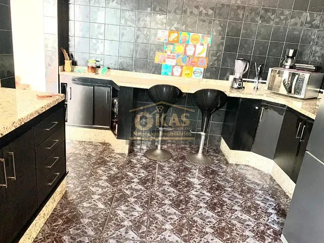 Sobrado com 250m² 6 quartos e 3 banheiros, à venda, no bairro Vila Amorim em Suzano
