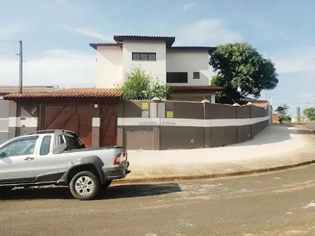 Sobrado com 470m² 3 quartos e 4 banheiros, à venda, no bairro Parque Manoel de Vasconcelos em Sumaré