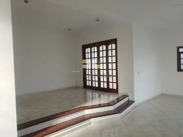 Sobrado com 470m² 3 quartos e 4 banheiros, à venda, no bairro Parque Manoel de Vasconcelos em Sumaré