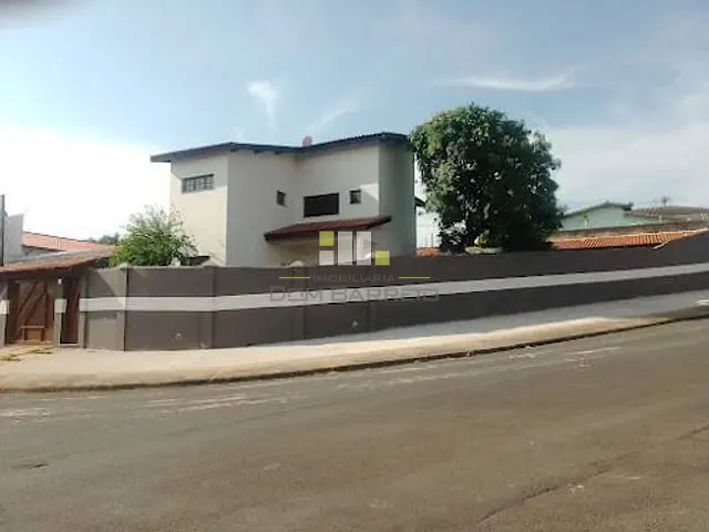 Sobrado com 470m² 3 quartos e 4 banheiros, à venda, no bairro Parque Manoel de Vasconcelos em Sumaré
