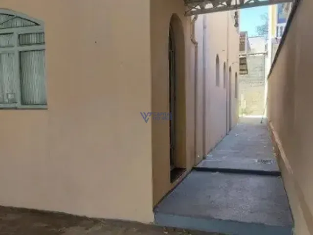 Sobrado 3 quartos e 2 banheiros, à venda, no bairro Jardim América em São José dos Campos