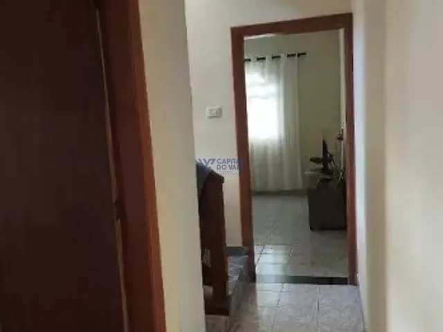Sobrado 3 quartos e 2 banheiros, à venda, no bairro Jardim América em São José dos Campos