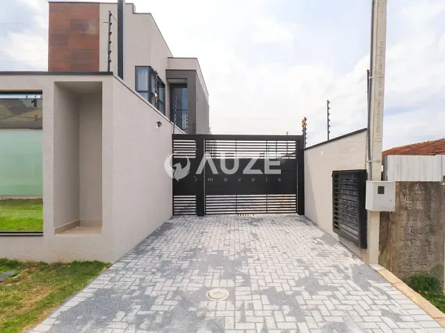 Sobrado com 135m² 3 quartos e 2 banheiros, à venda, no bairro Uberaba em Curitiba