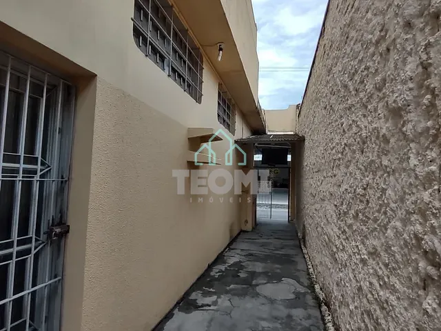 Sobrado com 231m², à venda, no bairro Centro em Taubaté