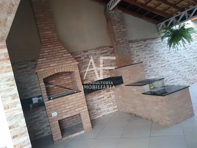 Sobrado com 380m² 3 quartos e 2 banheiros, à venda, no bairro Flor Do Vale em Tremembé