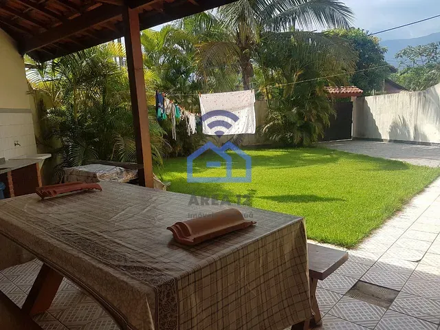 Sobrado com 321m² 5 quartos e 5 banheiros, à venda, no bairro Capricórnio I em Caraguatatuba