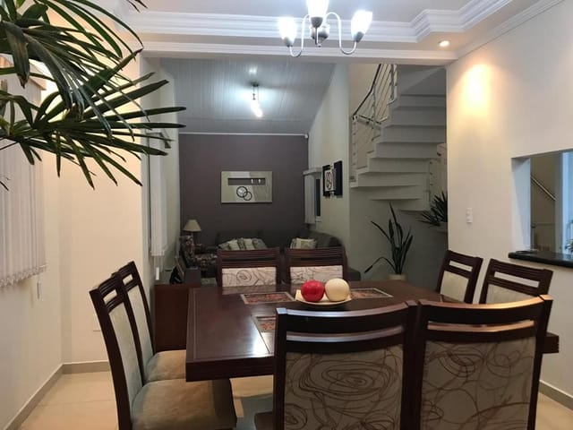 Foto do Sobrado - Sobrado com 3 dormitórios à venda, 243 m² por R$ 668.000,00 - Cidade Jardim - Jacareí/SP | RUSSI IMÓVEIS