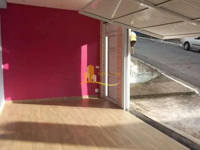Sobrado 3 quartos e 2 banheiros, à venda, no bairro Vila Carmosina em São Paulo