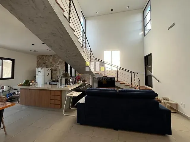 Sobrado com 262m², à venda, no bairro Residencial Portal do Lago em Sumaré