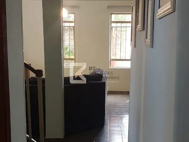 Sobrado com 180m² 3 quartos e 2 banheiros, à venda, no bairro Parque São Lourenço em Indaiatuba