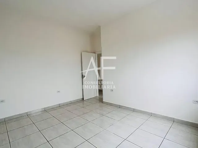Sobrado com 172m² 2 quartos e 3 banheiros, à venda, no bairro Alto São Pedro em Taubaté