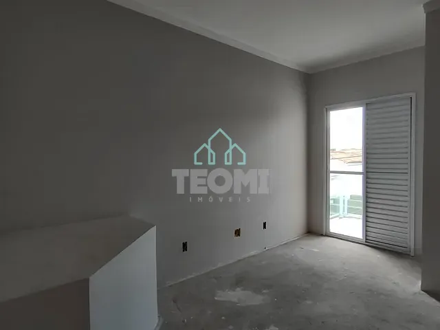 Sobrado com 150m² 3 quartos e 2 banheiros, à venda, no bairro Vila Marly em Taubaté