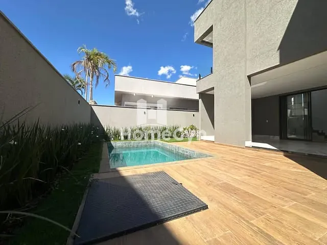 Sobrado com 417m² 4 quartos e 4 banheiros, à venda, no bairro Residencial Goiânia Golfe Clube em Goiânia