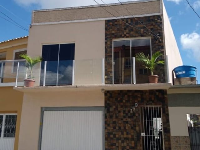 Casa com 120m² 3 quartos e 2 banheiros, à venda, no bairro Areal em Pelotas