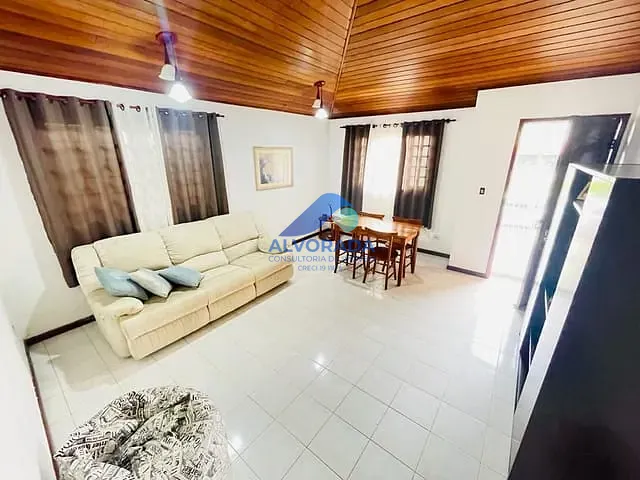 Sobrado com 125m² 3 quartos e 1 banheiro, à venda ou para alugar, no bairro Jardim das Indústrias em São José dos Campos