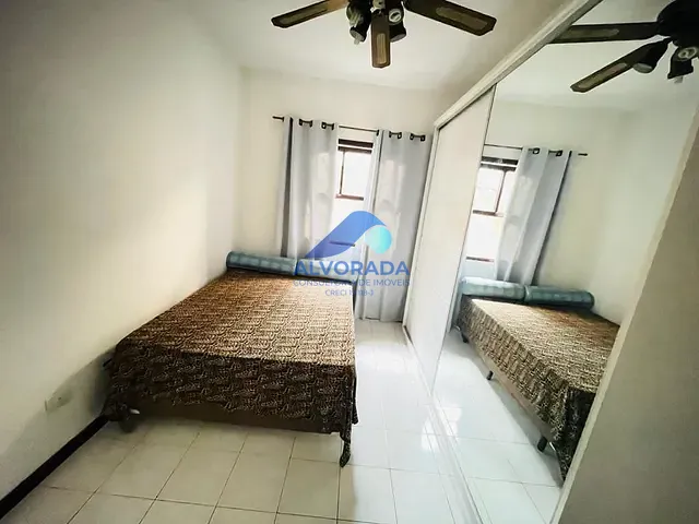 Sobrado com 125m² 3 quartos e 1 banheiro, à venda ou para alugar, no bairro Jardim das Indústrias em São José dos Campos