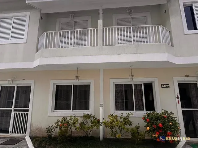 Sobrado 2 quartos e 2 banheiros, à venda, no bairro Centro em Bertioga