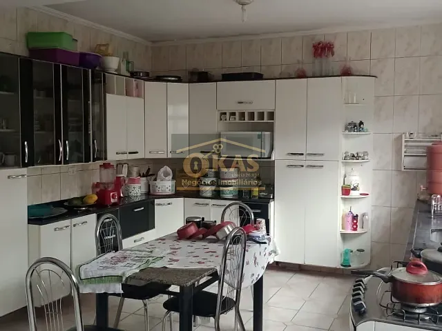 Sobrado com 273m² 4 quartos e 2 banheiros, à venda, no bairro Vila Nova Urupês em Suzano