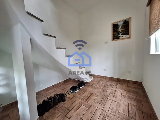 Sobrado com 275m² 4 quartos e 3 banheiros, à venda, no bairro Martim de Sá em Caraguatatuba