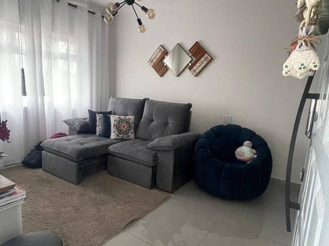 Sobrado 2 quartos e 3 banheiros, à venda, no bairro Jardim Maria Rosa em Taboão da Serra