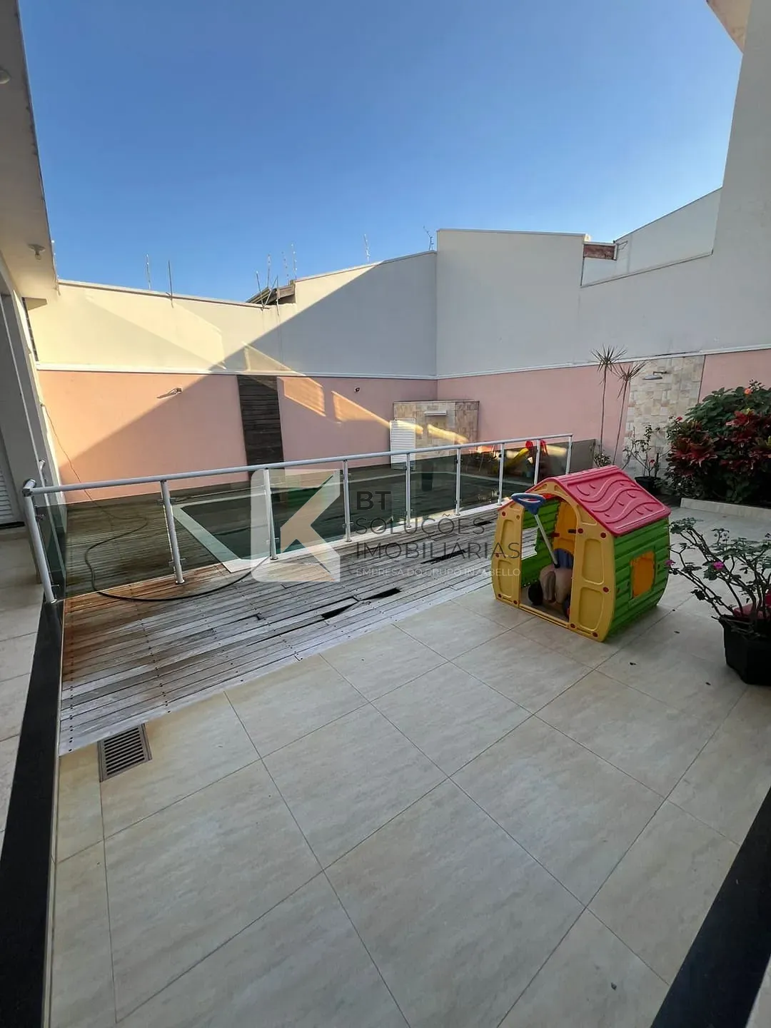 Sobrado, 4 quartos, 276 m² - Foto 2
