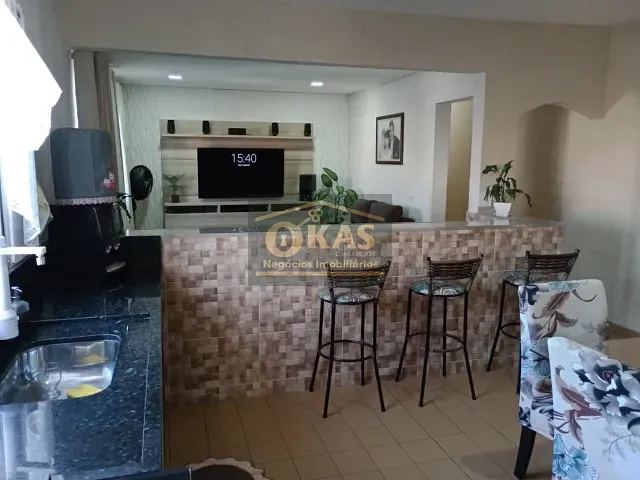 Sobrado com 175m² 4 quartos e 4 banheiros, à venda, no bairro Vila Urupês em Suzano