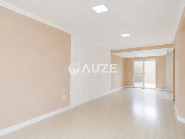 Sobrado com 125m² 3 quartos e 2 banheiros, à venda, no bairro Fazendinha em Curitiba