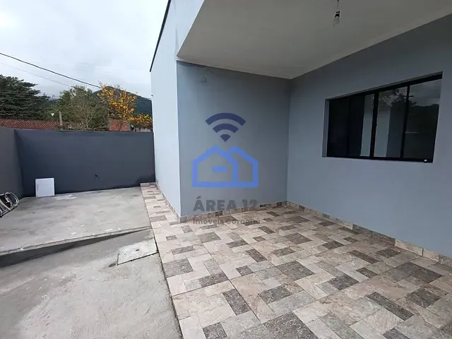 Sobrado com 120m² 3 quartos e 4 banheiros, à venda, no bairro Massaguaçu em Caraguatatuba