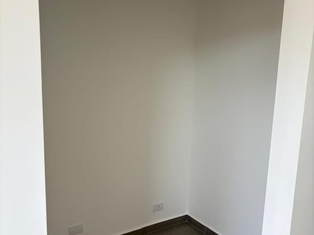 Sobrado com 138m² 3 quartos e 3 banheiros, à venda, no bairro Granja Viana em Carapicuíba