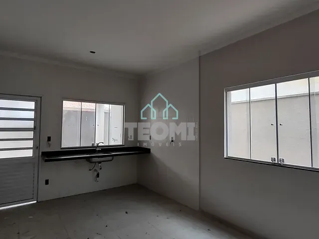 Sobrado com 150m² 3 quartos e 2 banheiros, à venda, no bairro Vila Marly em Taubaté