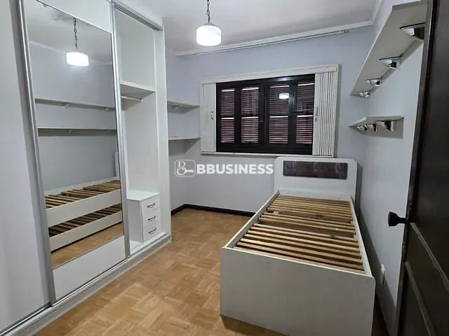 Sobrado 3 quartos e 4 banheiros, à venda, no bairro Jardim das Hortências em Caxias do Sul