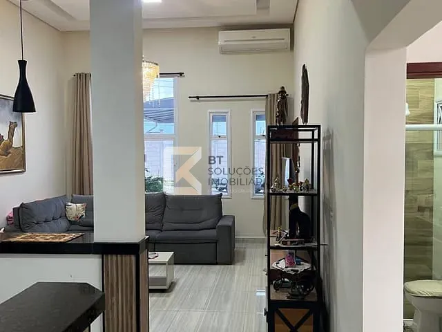 Sobrado 3 quartos e 3 banheiros, à venda, no bairro Jardins do Império em Indaiatuba