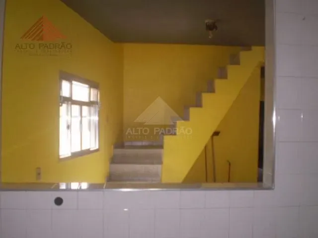 Sobrado com 125m² 3 quartos e 1 banheiro, à venda, no bairro Vila Assis Brasil em Mauá