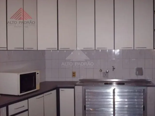 Sobrado com 125m² 3 quartos e 1 banheiro, à venda, no bairro Vila Assis Brasil em Mauá