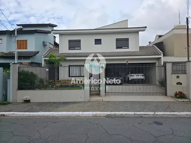 Sobrado com 373m² 4 quartos e 1 banheiro, à venda, no bairro Jardim São Caetano em São Caetano do Sul