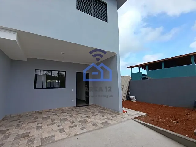 Sobrado com 100m² 2 quartos e 3 banheiros, à venda, no bairro Massaguaçu em Caraguatatuba