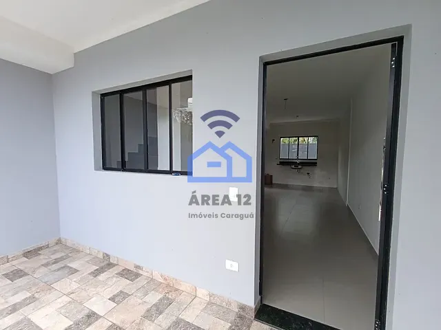 Sobrado com 100m² 2 quartos e 3 banheiros, à venda, no bairro Massaguaçu em Caraguatatuba