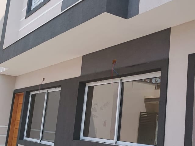 Sobrado 2 quartos e 3 banheiros, à venda, no bairro Vila Santa Terezinha (Zona Norte) em São Paulo