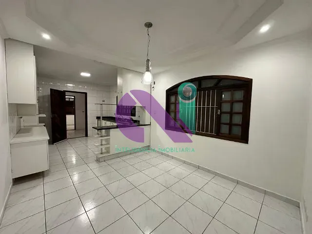 Sobrado com 200m² 4 quartos e 4 banheiros, à venda, no bairro Bela vista em Osasco