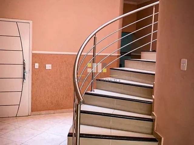 Sobrado com 125m² 3 quartos e 2 banheiros, à venda, no bairro Jardim Luiz Cia em Sumaré