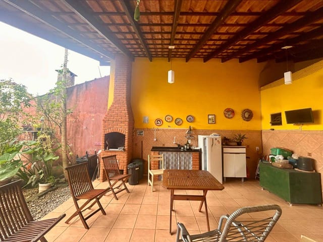 Sobrado com 363m² 3 quartos e 4 banheiros, à venda, no bairro Centro em Bertioga