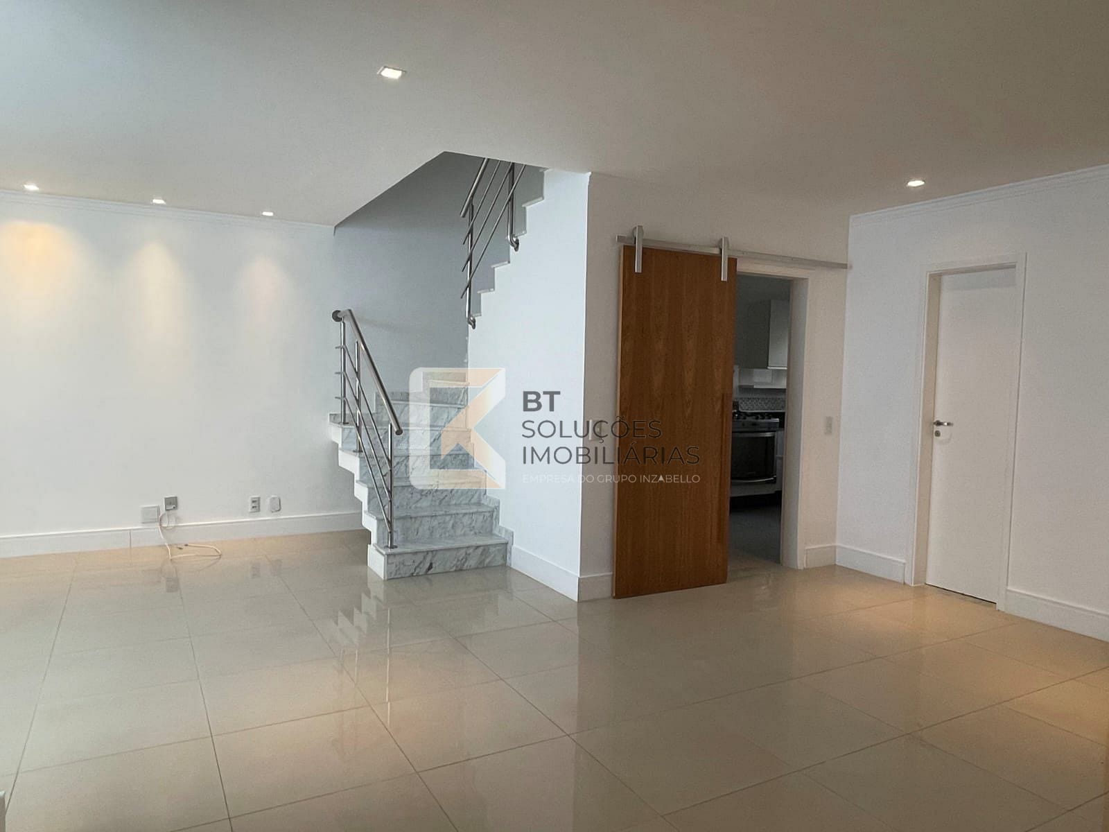 Sobrado, 4 quartos, 219 m² - Foto 5