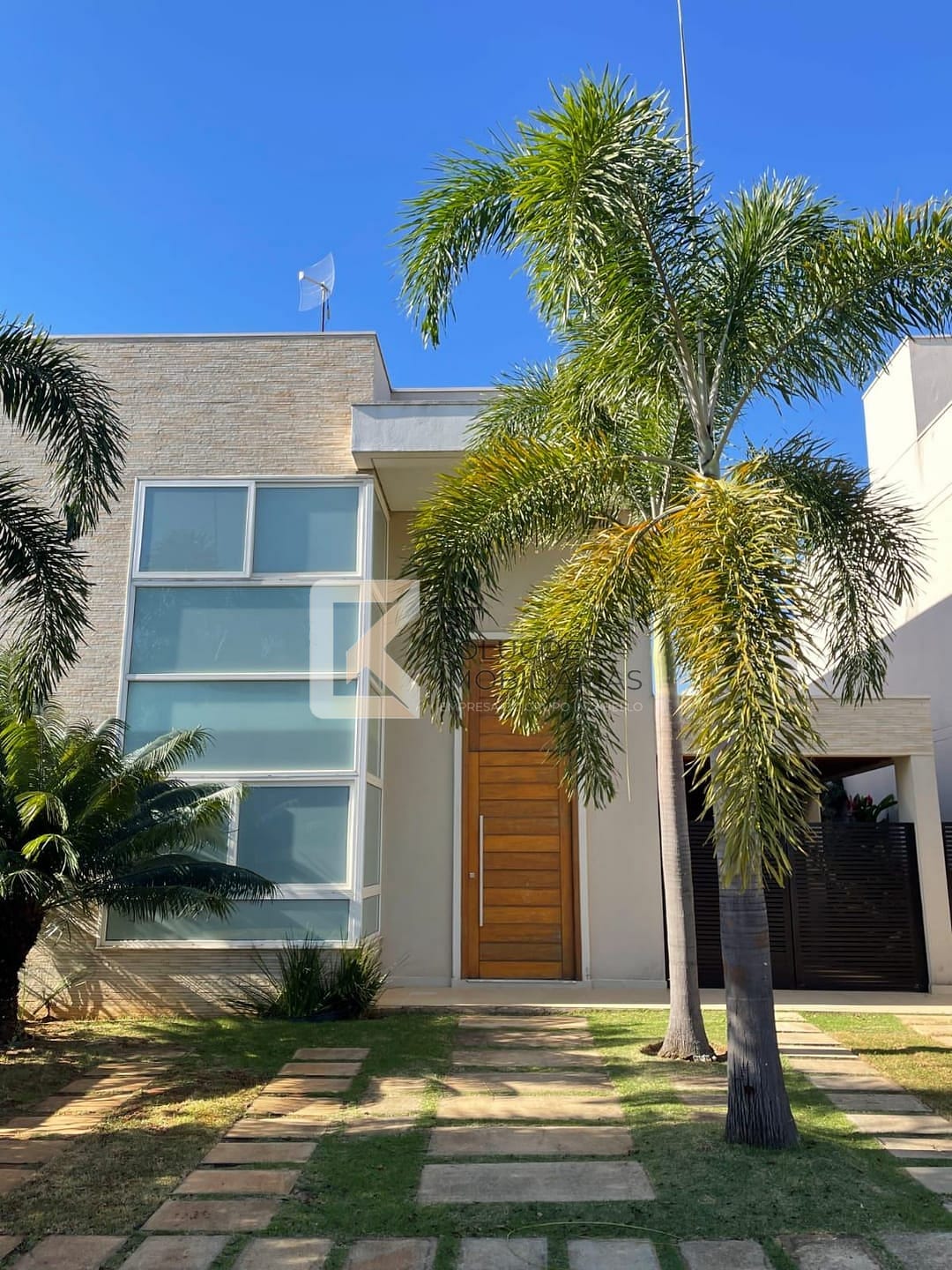 Sobrado, 4 quartos, 219 m² - Foto 1