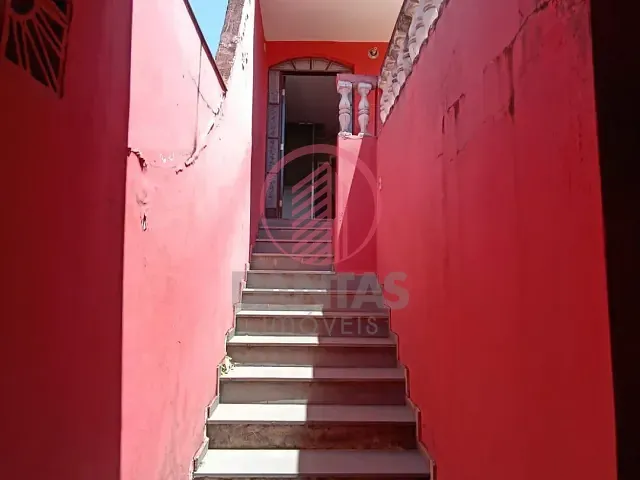 Sobrado com 222m² 3 quartos e 2 banheiros, à venda, no bairro Bussocaba em Osasco