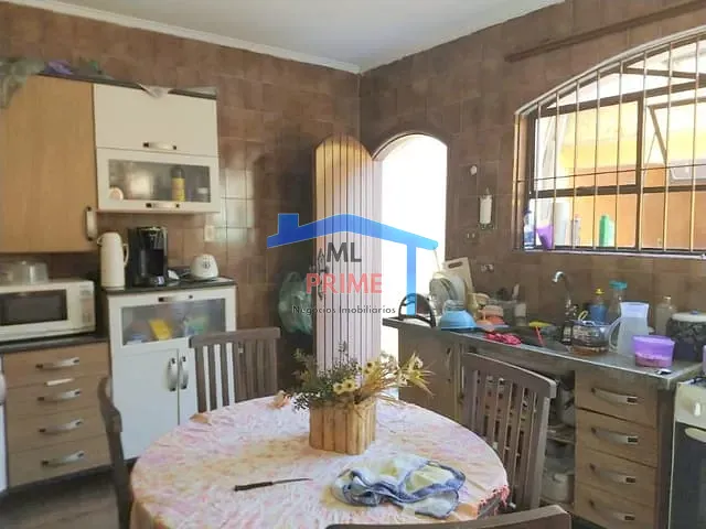 Sobrado com 300m² 3 quartos e 4 banheiros, à venda, no bairro Jardim Avelino em São Paulo