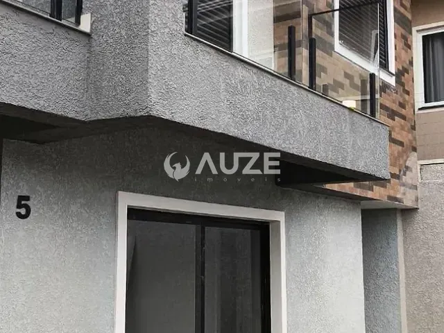 Sobrado com 84m² 2 quartos e 1 banheiro, à venda, no bairro Sítio Cercado em Curitiba
