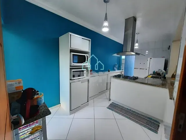 Sobrado com 250m² 3 quartos e 2 banheiros, à venda, no bairro Campos do Conde Louvre em Tremembé